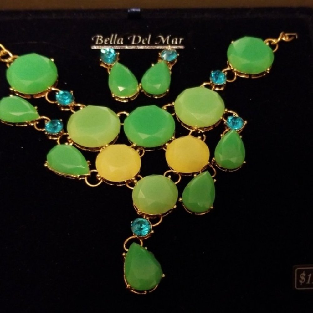 Bella Del Mar stone necklace, earrings, bracelet - Picture 2 of 4